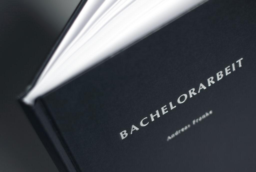 Gedruckte Bachelorarbeit in Hardcover-Format | Ghostwriter
